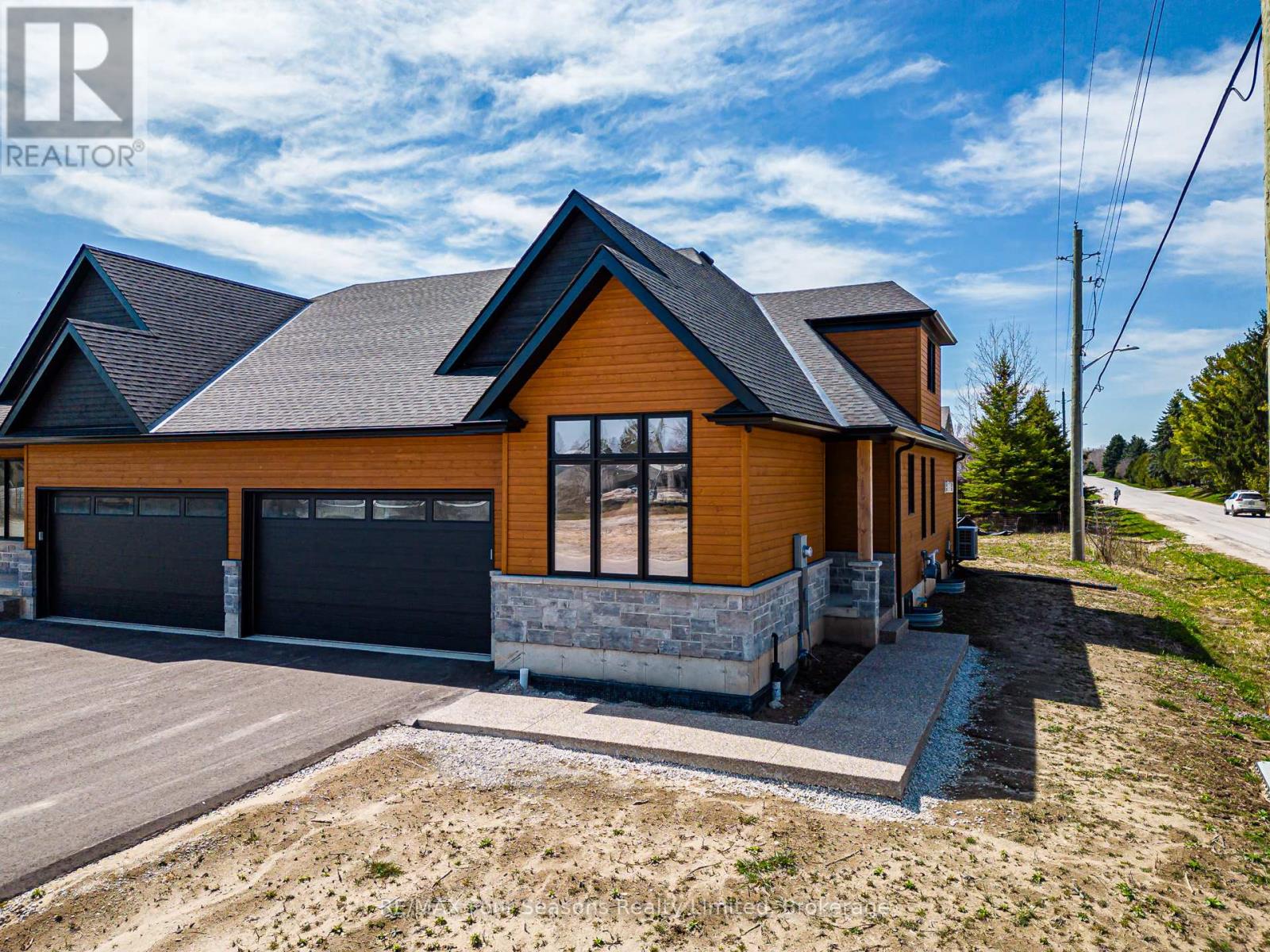 3 Boynton Court, Blue Mountains, Ontario  N0H 2P0 - Photo 3 - X12968090