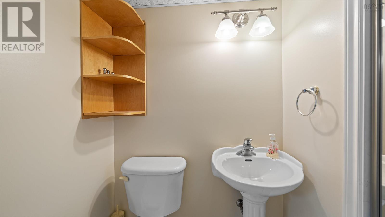 21 Summerville Drive, Sackville, Nova Scotia  B4C 2M8 - Photo 35 - 202608624