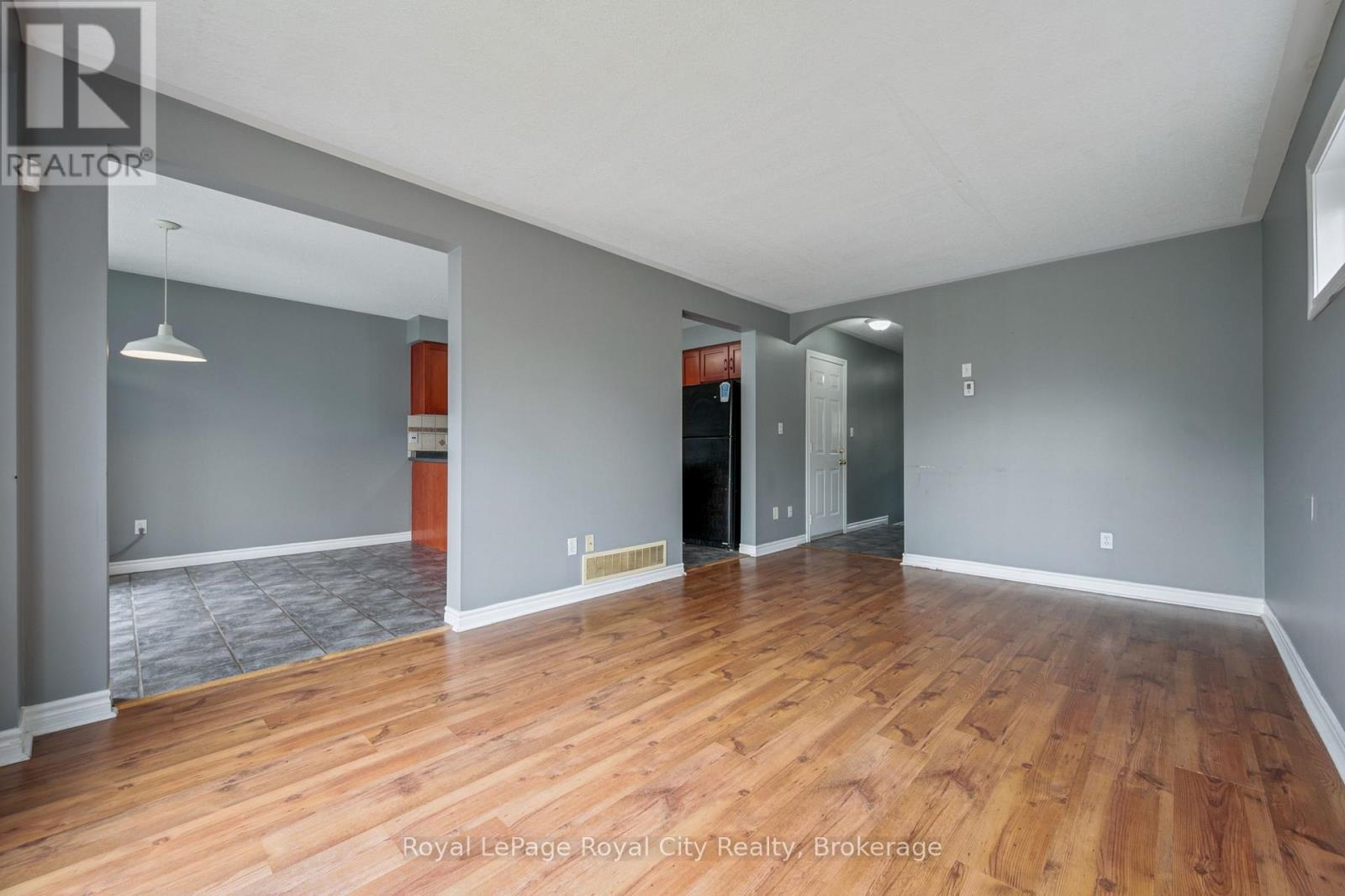 30 DARNELL ROAD, Guelph, Ontario