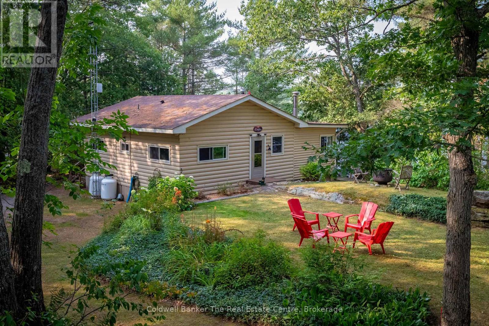 11 Drury Lane, Gravenhurst, Ontario  P1P 1R2 - Photo 3 - X13045576