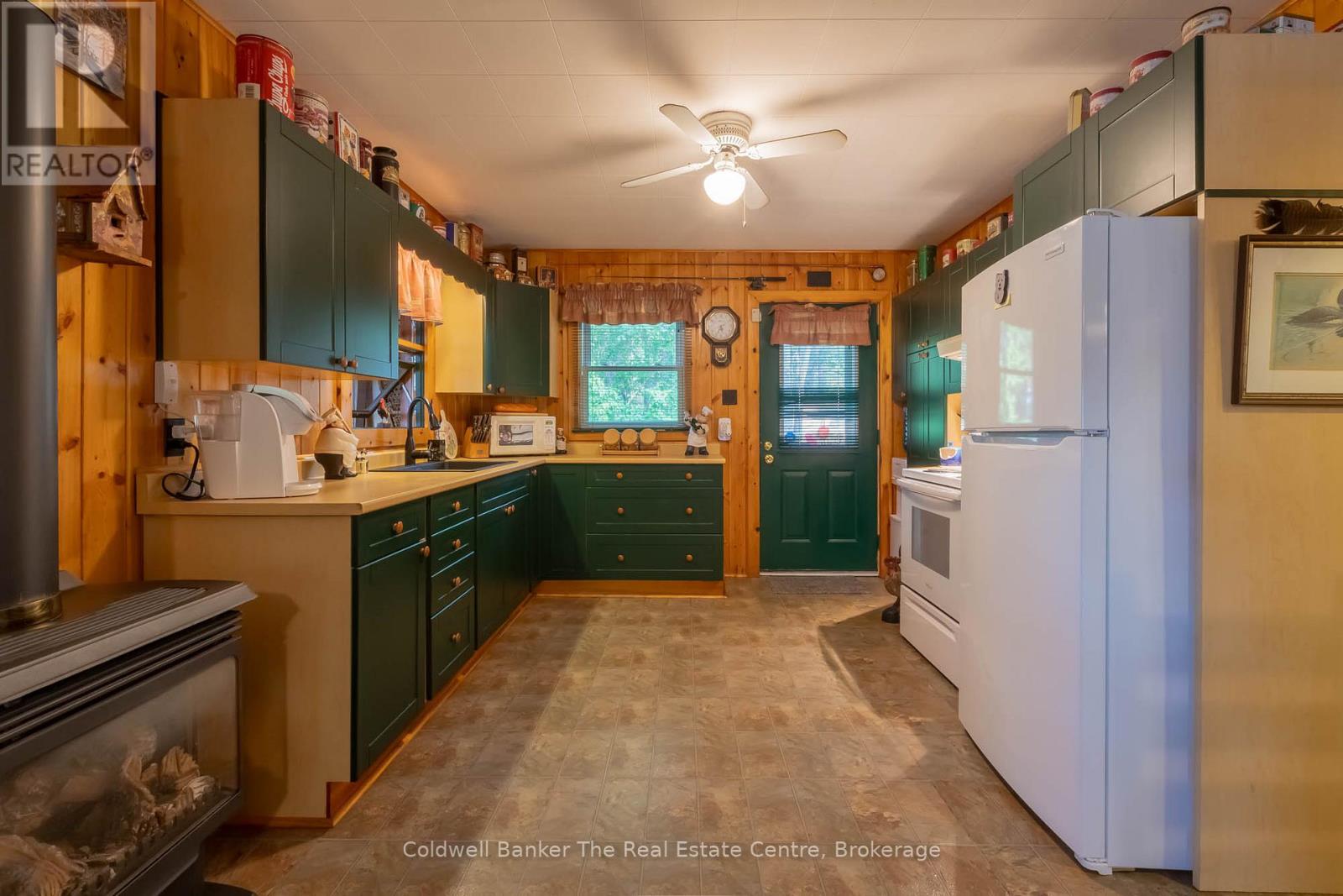 11 Drury Lane, Gravenhurst, Ontario  P1P 1R2 - Photo 9 - X13045576