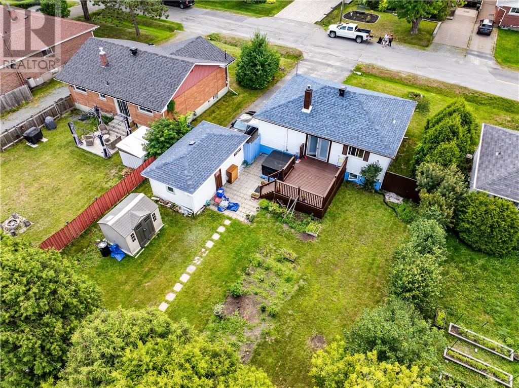 952 Lynwood Drive, Sudbury, Ontario  P3A 3N4 - Photo 3 - 2127257
