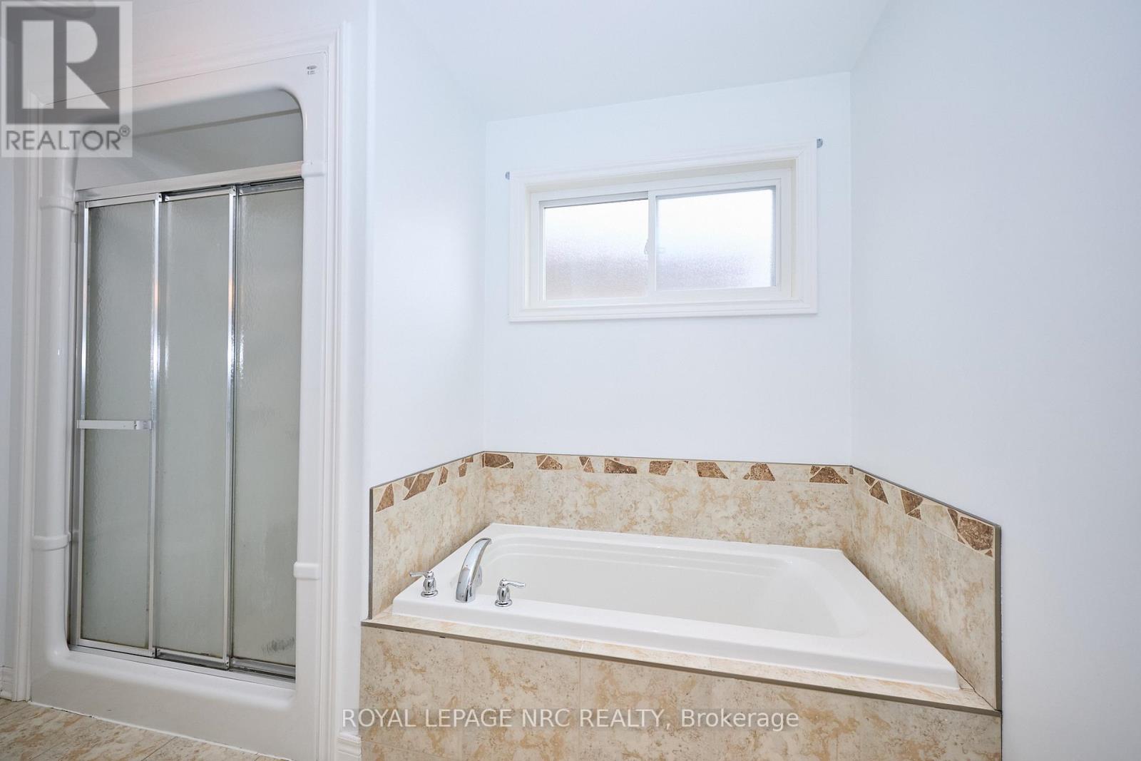 6556 Mary Drive, Niagara Falls, Ontario  L2H 0B5 - Photo 17 - X12847462