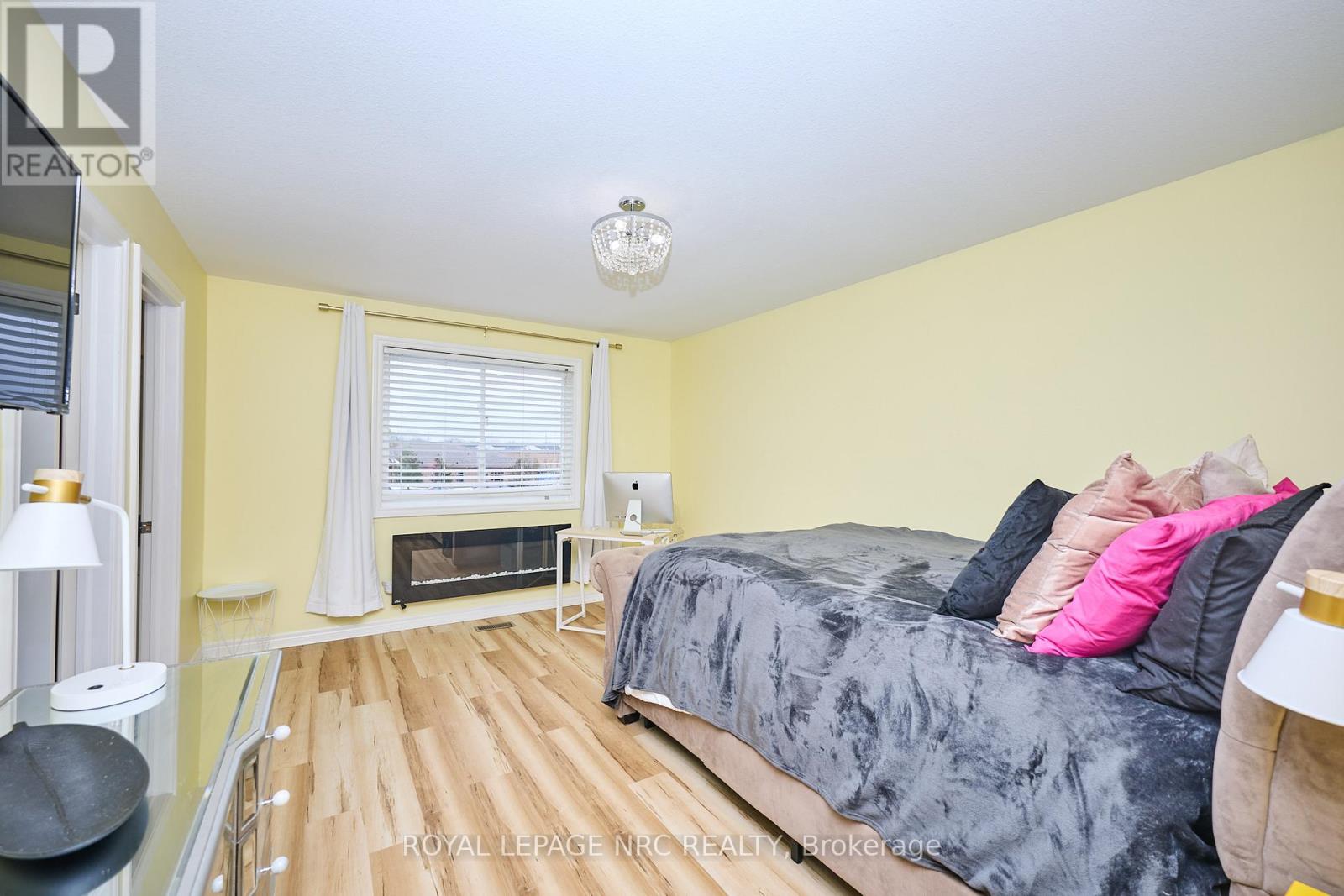 6556 Mary Drive, Niagara Falls, Ontario  L2H 0B5 - Photo 14 - X12847462
