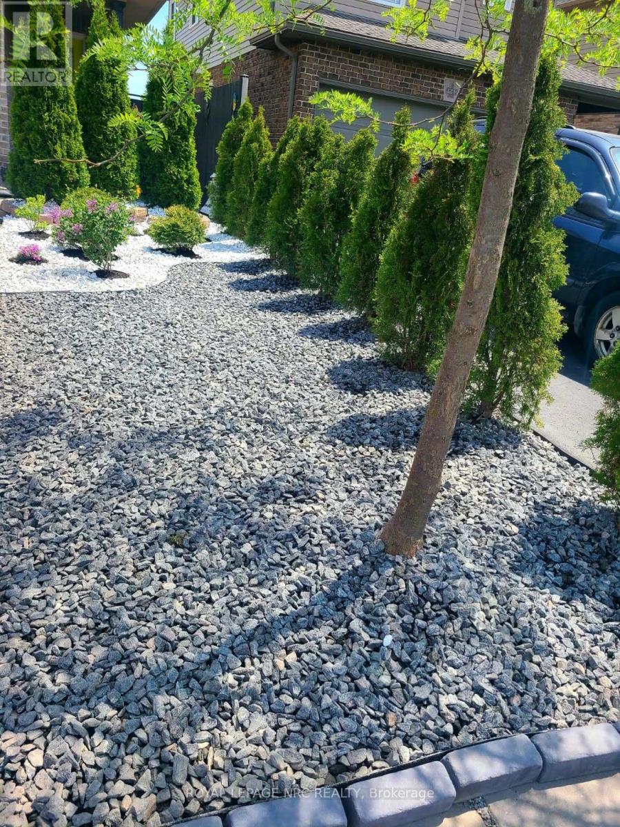 6556 Mary Drive, Niagara Falls, Ontario  L2H 0B5 - Photo 41 - X12847462