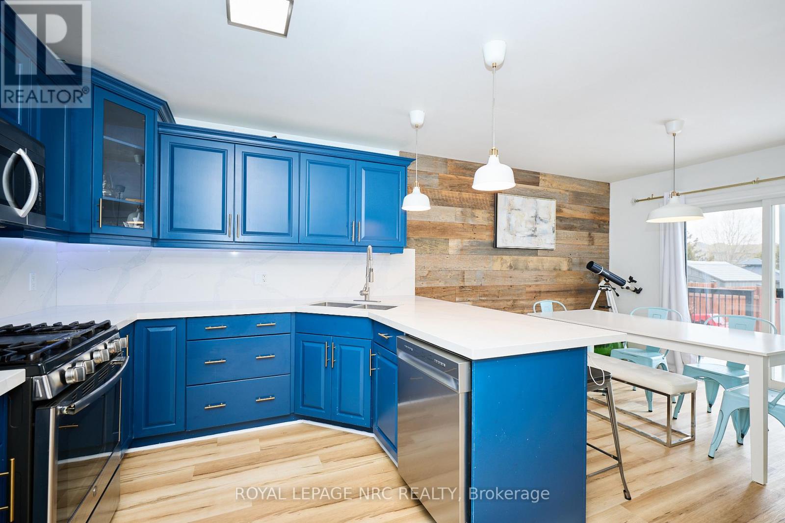 6556 Mary Drive, Niagara Falls, Ontario  L2H 0B5 - Photo 9 - X12847462