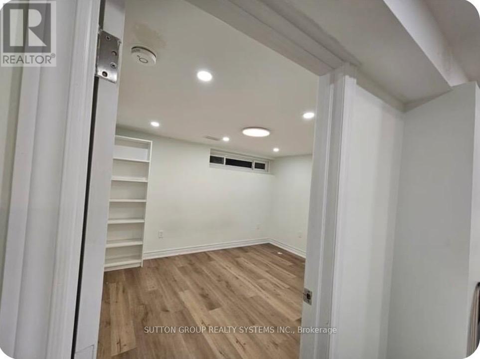 2280 Wiseman Court, Mississauga, Ontario  L5J 1P2 - Photo 17 - W12804222