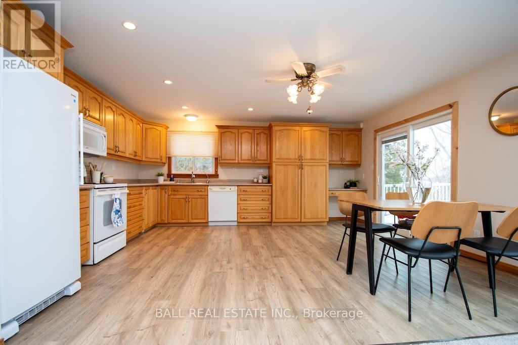 689 North Shore Drive E, Otonabee-South Monaghan, Ontario  K0L 1B0 - Photo 15 - X12801710