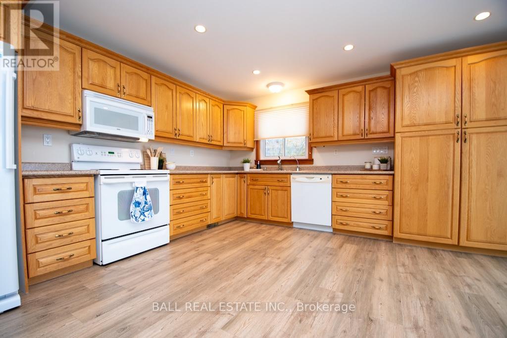 689 North Shore Drive E, Otonabee-South Monaghan, Ontario  K0L 1B0 - Photo 19 - X12801710