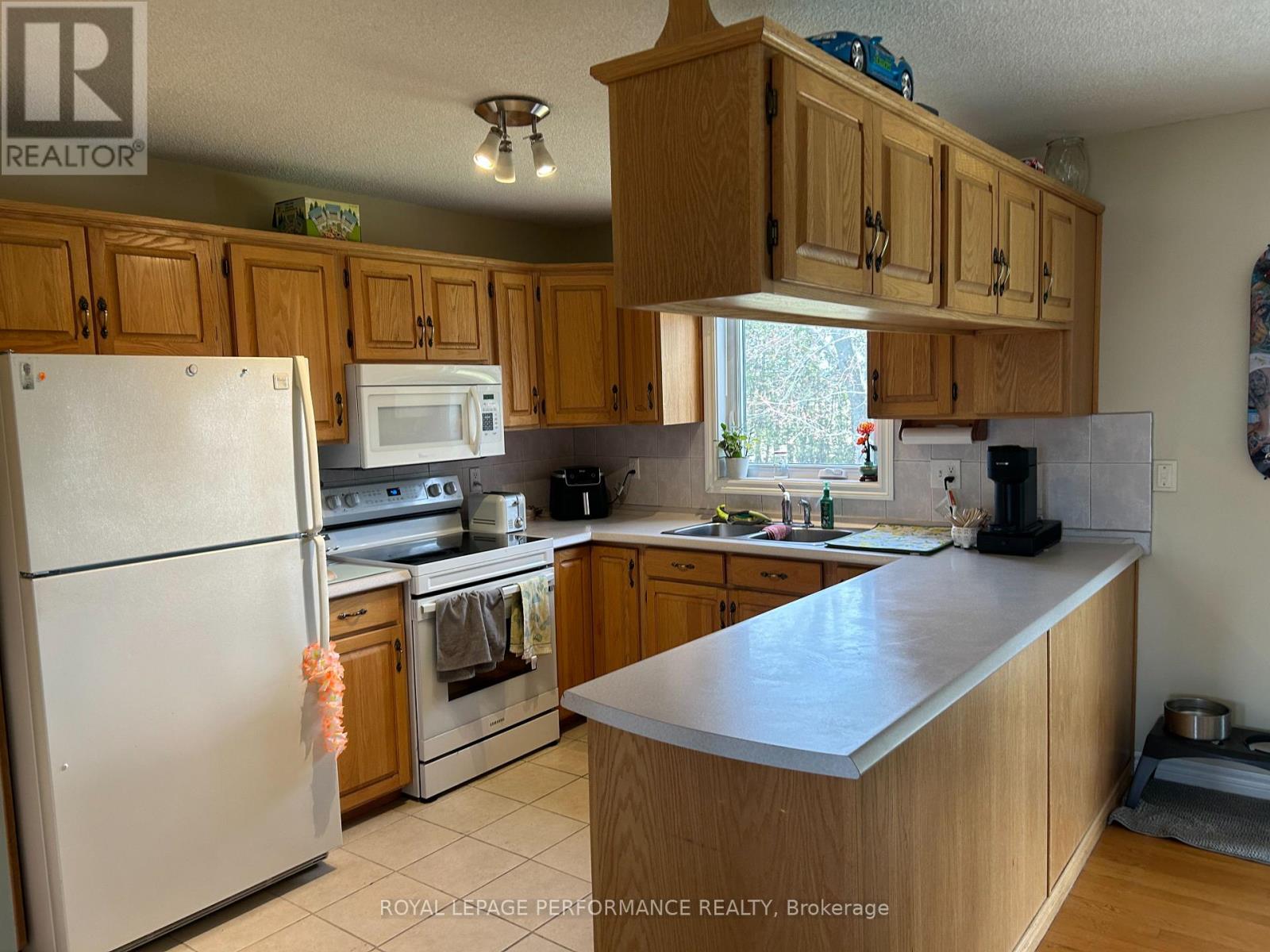 1270 Concession Rd 1 Road S, Alfred And Plantagenet, Ontario  K0B 1L0 - Photo 2 - X13036160