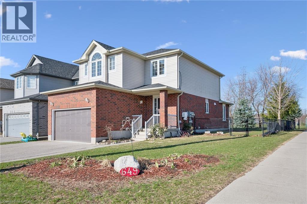 649 Doon South Drive, Kitchener, Ontario  N2P 2X5 - Photo 4 - 40819527