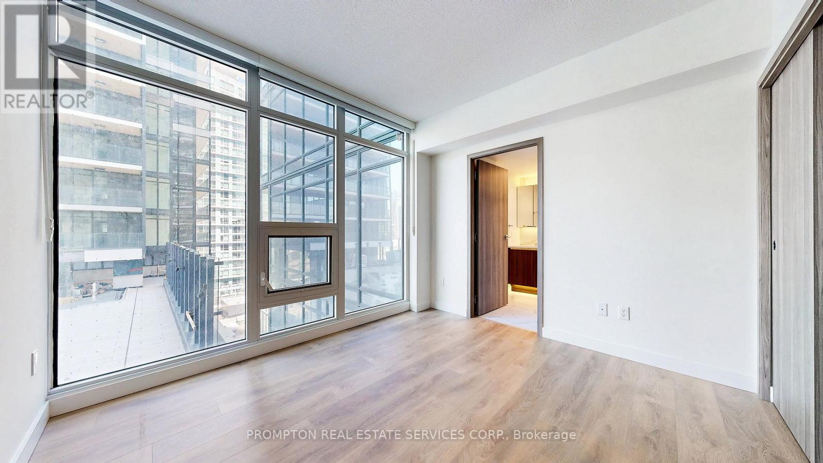 1805 - 3 Concord Cityplace Way, Toronto, Ontario  M5V 0X4 - Photo 29 - C13044708