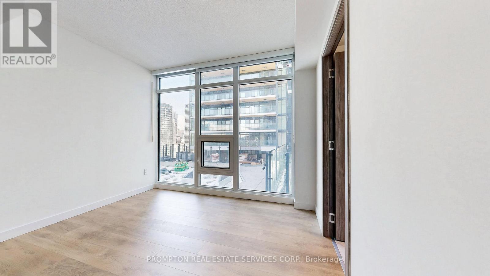 1805 - 3 Concord Cityplace Way, Toronto, Ontario  M5V 0X4 - Photo 30 - C13044708