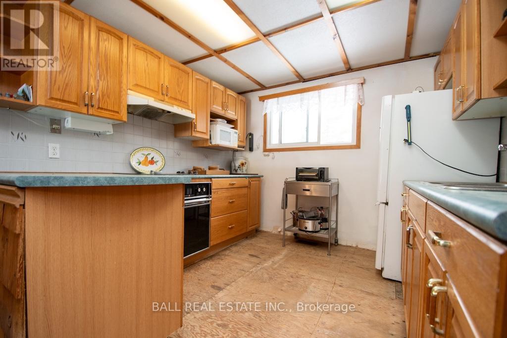 2137 Chipmunk Road, Douro-Dummer, Ontario  K0L 2H0 - Photo 12 - X12924610