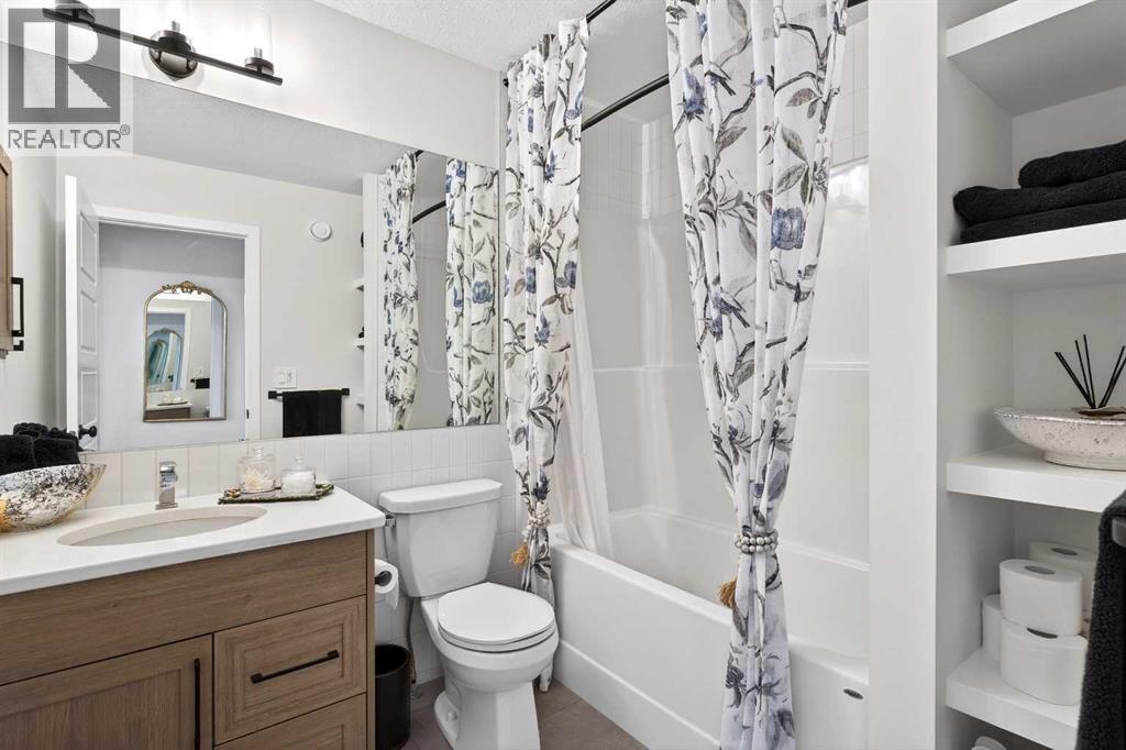 825 Reynolds Manor Sw, Airdrie, Alberta  T4B 5G2 - Photo 25 - A2303362