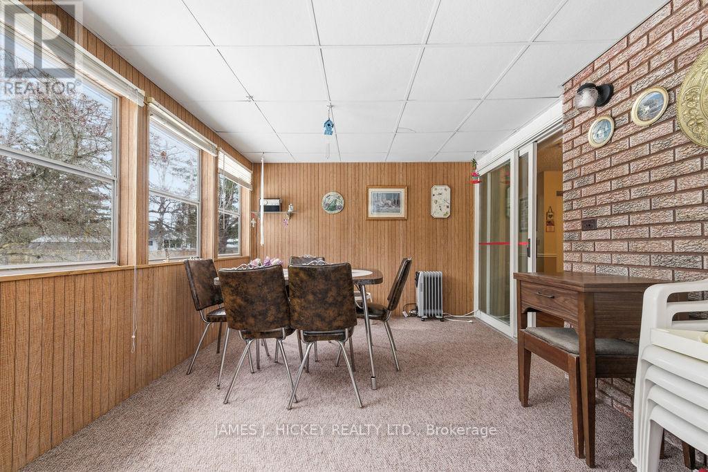 7 Martin Street, Laurentian Hills, Ontario  K0J 1J0 - Photo 25 - X12955880