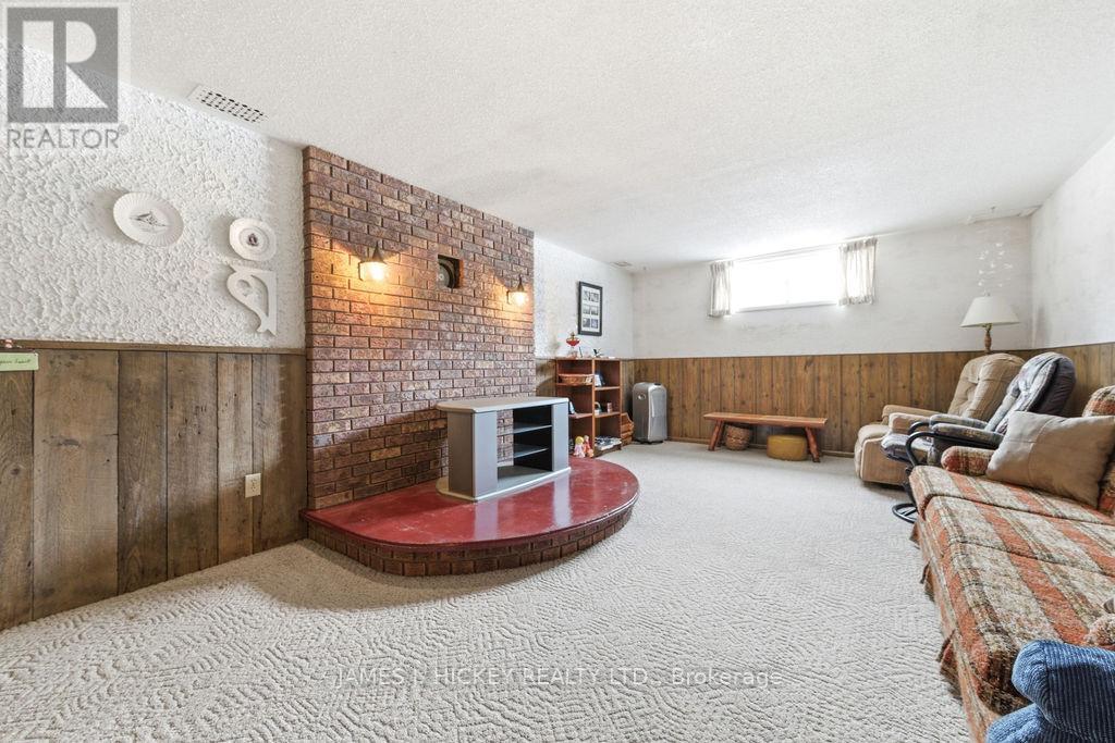 7 Martin Street, Laurentian Hills, Ontario  K0J 1J0 - Photo 32 - X12955880