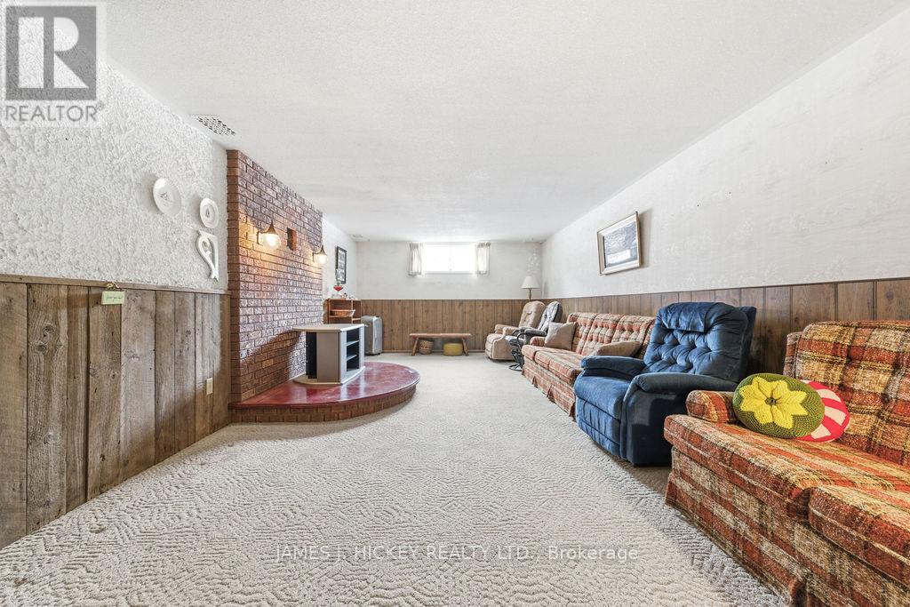 7 Martin Street, Laurentian Hills, Ontario  K0J 1J0 - Photo 29 - X12955880