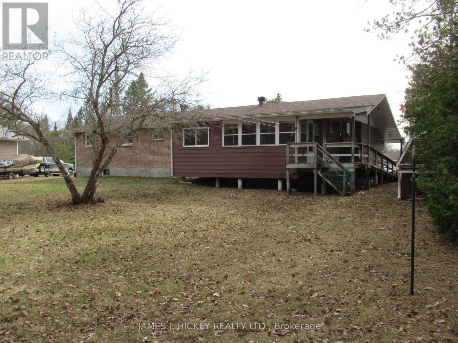 7 Martin Street, Laurentian Hills, Ontario  K0J 1J0 - Photo 39 - X12955880