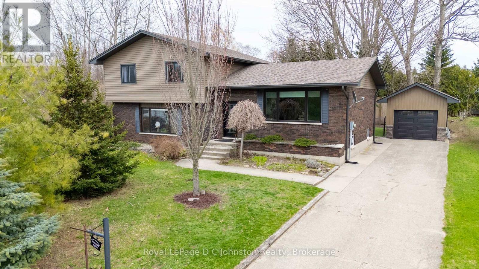 44 ARCHIBALD PLACE, Saugeen Shores, Ontario