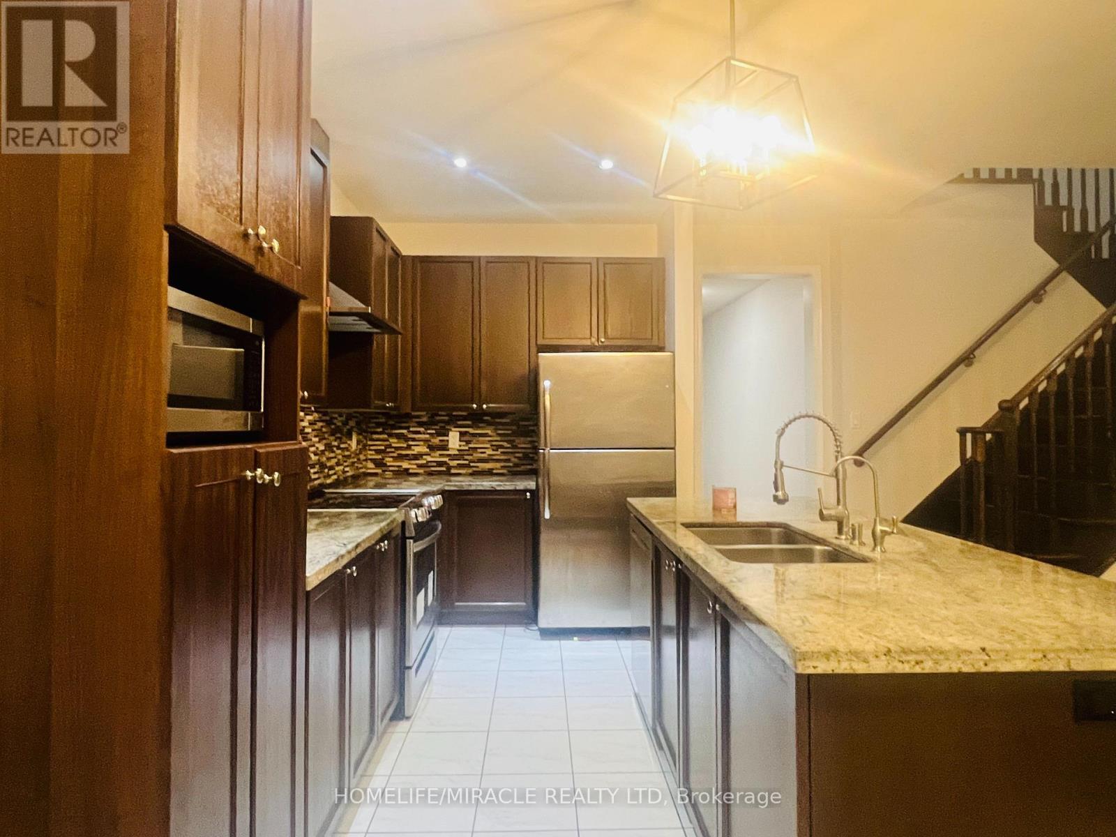 1527 Winville Road, Pickering, Ontario  L1X 0B8 - Photo 12 - E12785610