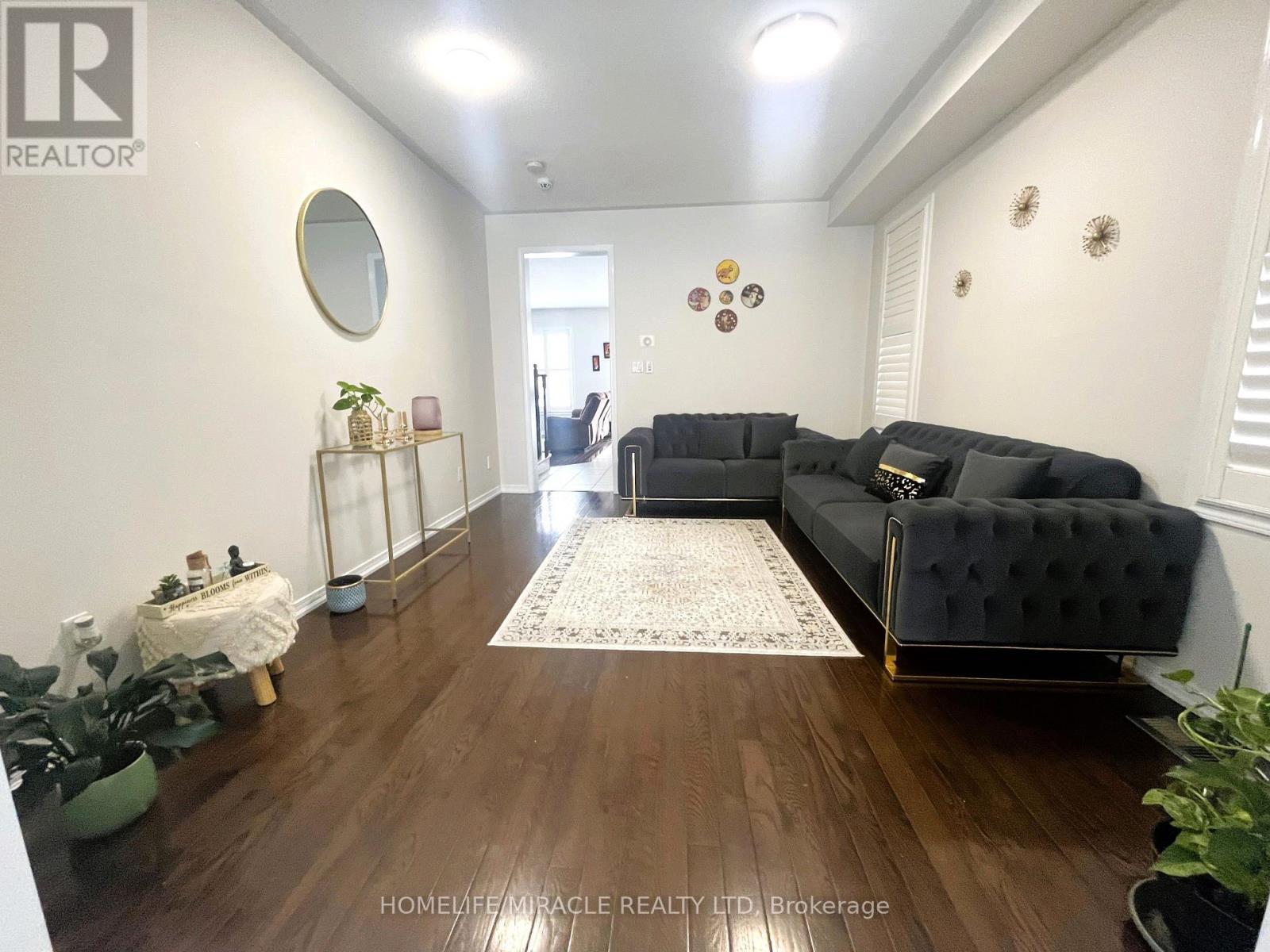 1527 Winville Road, Pickering, Ontario  L1X 0B8 - Photo 4 - E12785610