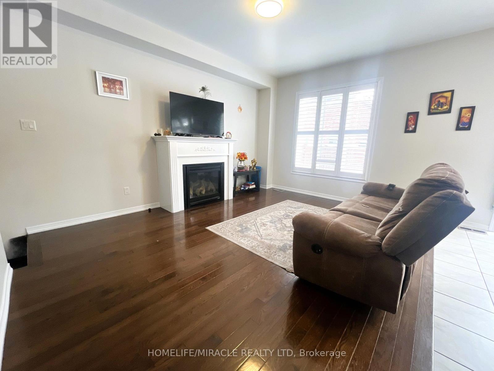 1527 Winville Road, Pickering, Ontario  L1X 0B8 - Photo 8 - E12785610