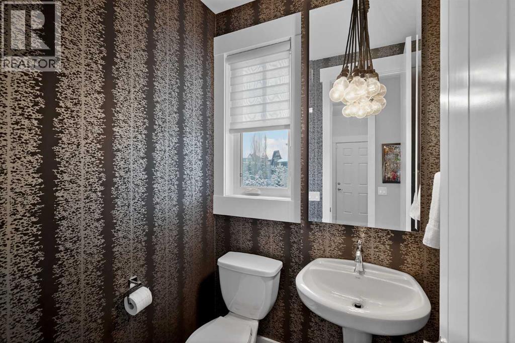 616 Coopers Crescent Sw, Airdrie, Alberta  T4B 0X5 - Photo 17 - A2296090