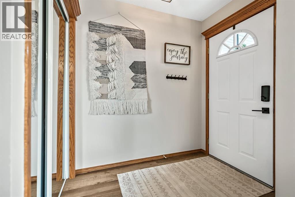 18 Green Meadow Crescent, Strathmore, Alberta  T1P 1H4 - Photo 3 - A2303565