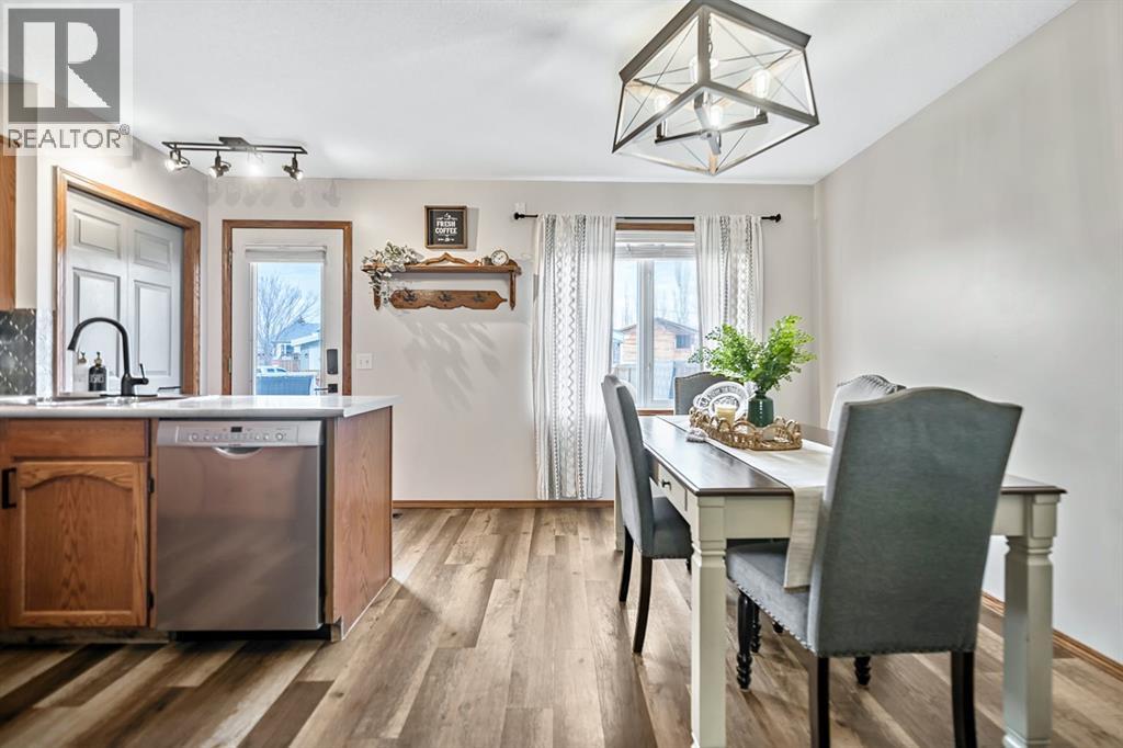 18 Green Meadow Crescent, Strathmore, Alberta  T1P 1H4 - Photo 7 - A2303565