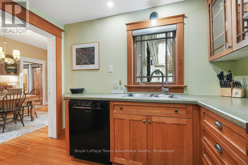 3 Belvedere Avenue, Parry Sound, Ontario  P2A 1Z8 - Photo 19 - X12609854