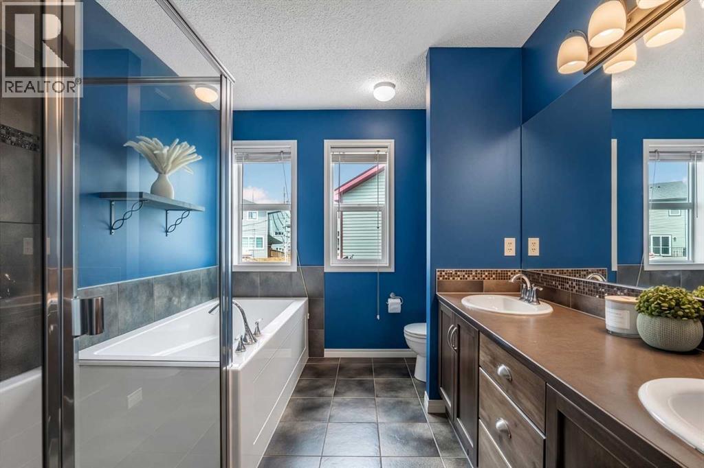 76 Heritage Hill, Cochrane, Alberta  T4C 0L4 - Photo 20 - A2305201