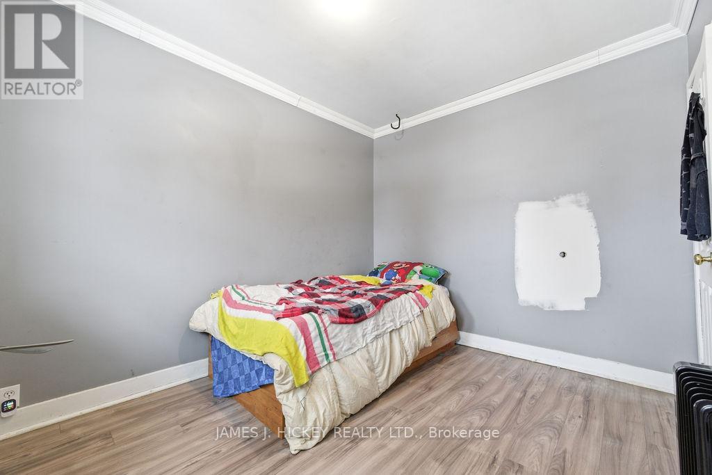 18 Summit Street, Deep River, Ontario  K0J 1P0 - Photo 13 - X12958584