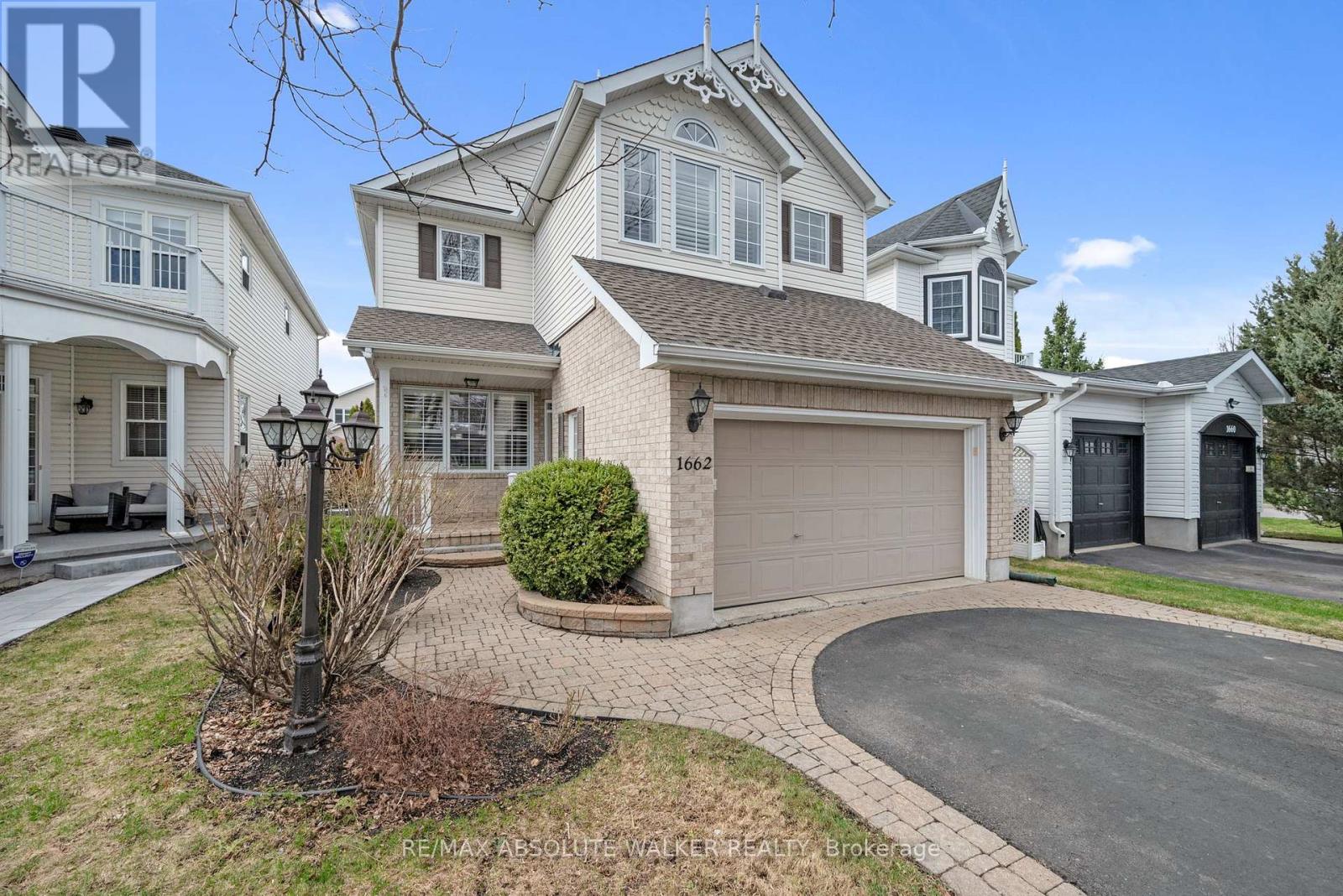 1662 Frenette Street, Ottawa, Ontario  K4A 4L4 - Photo 2 - X12847516