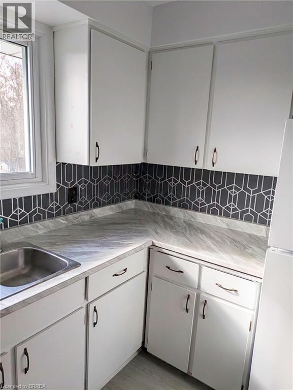 36 Graham Avenue Unit# 3, Brantford, Ontario  N3T 1C4 - Photo 6 - 40822510