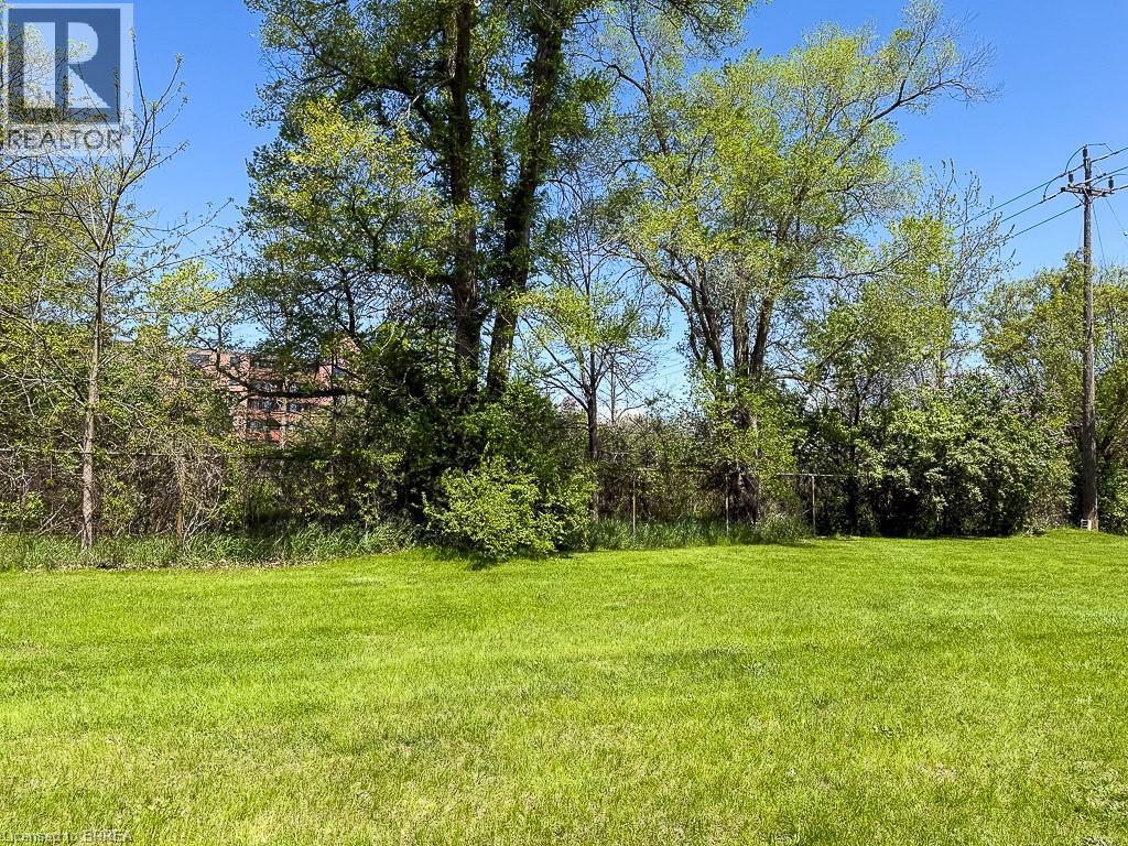 36 Graham Avenue Unit# 3, Brantford, Ontario  N3T 1C4 - Photo 24 - 40822510