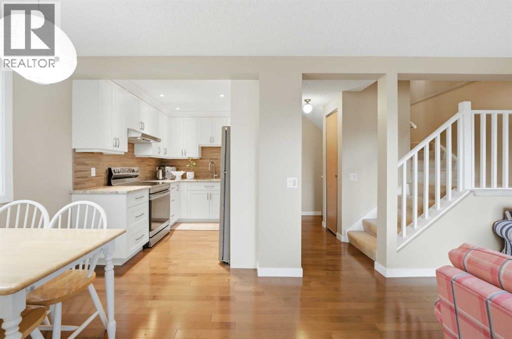 52a Millcrest Green SW, Calgary, Alberta  T2Y 2K1 - Photo 13 - A2301094