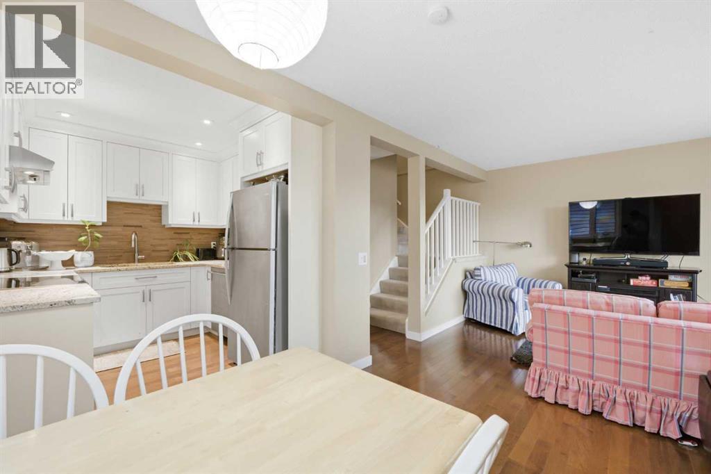 52a Millcrest Green SW, Calgary, Alberta  T2Y 2K1 - Photo 8 - A2301094