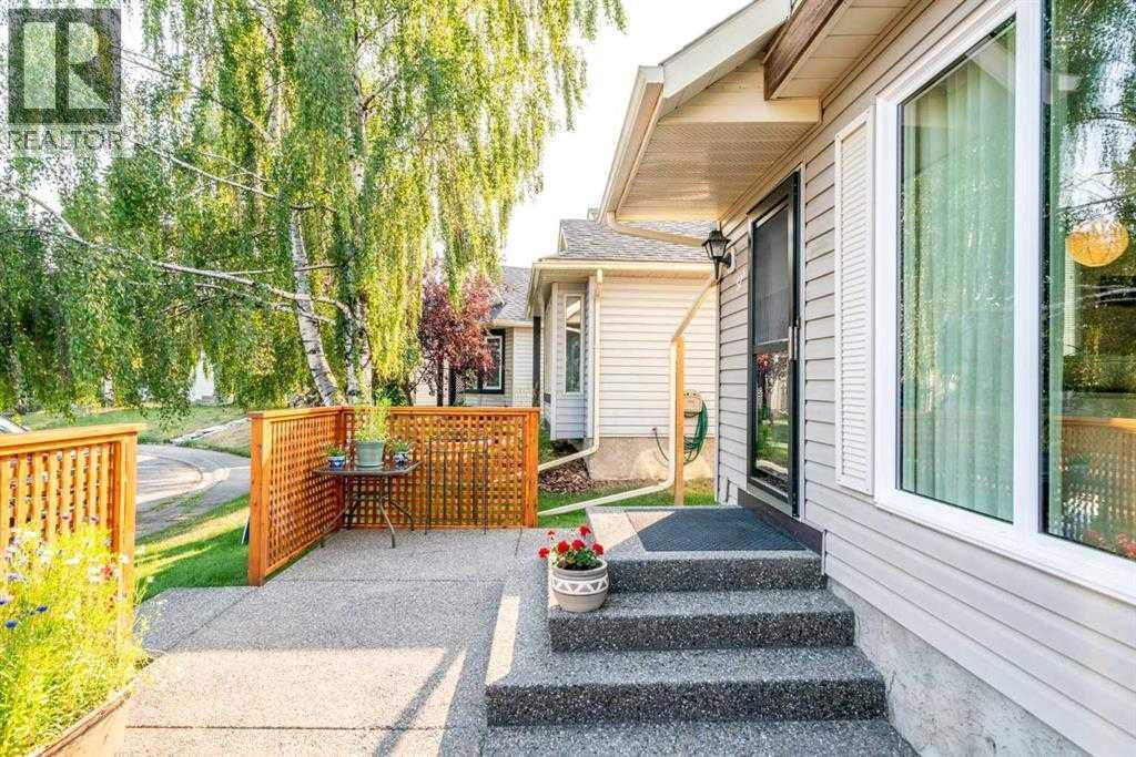 52a Millcrest Green SW, Calgary, Alberta  T2Y 2K1 - Photo 24 - A2301094