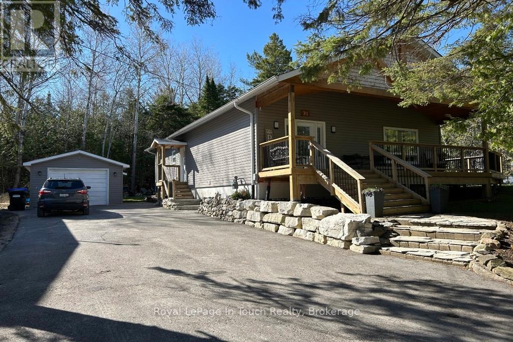 31 Earldom Boulevard, Tay, Ontario  L0K 1R0 - Photo 2 - S12938124