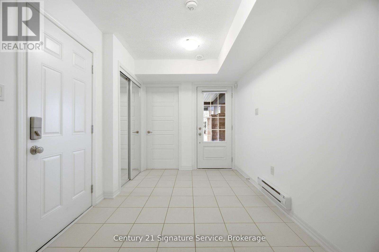 142 Christopher Road, Oakville, Ontario  L6H 0Y2 - Photo 7 - W12826826