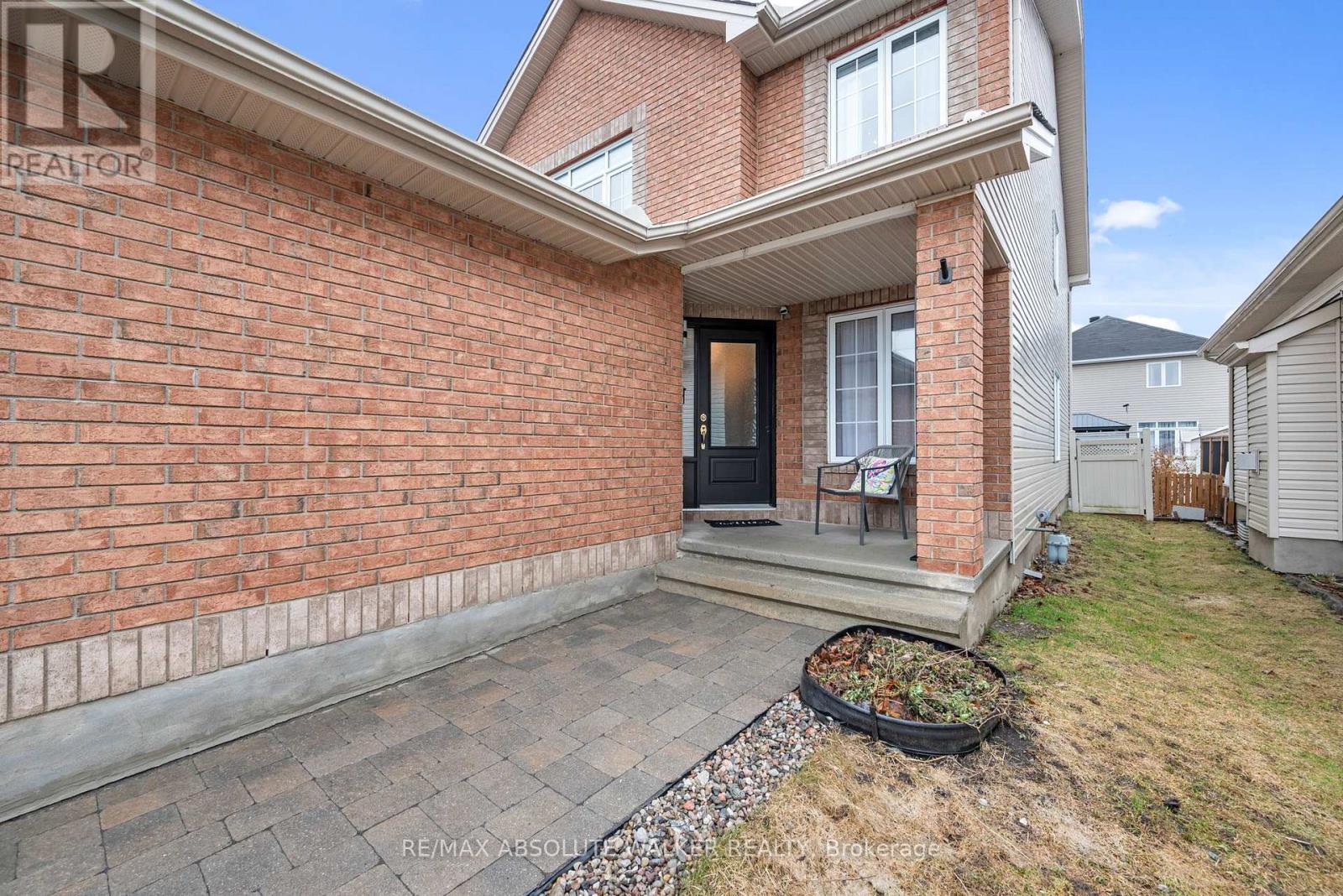 1641 Frenette Street, Ottawa, Ontario  K4A 5B7 - Photo 3 - X13001064