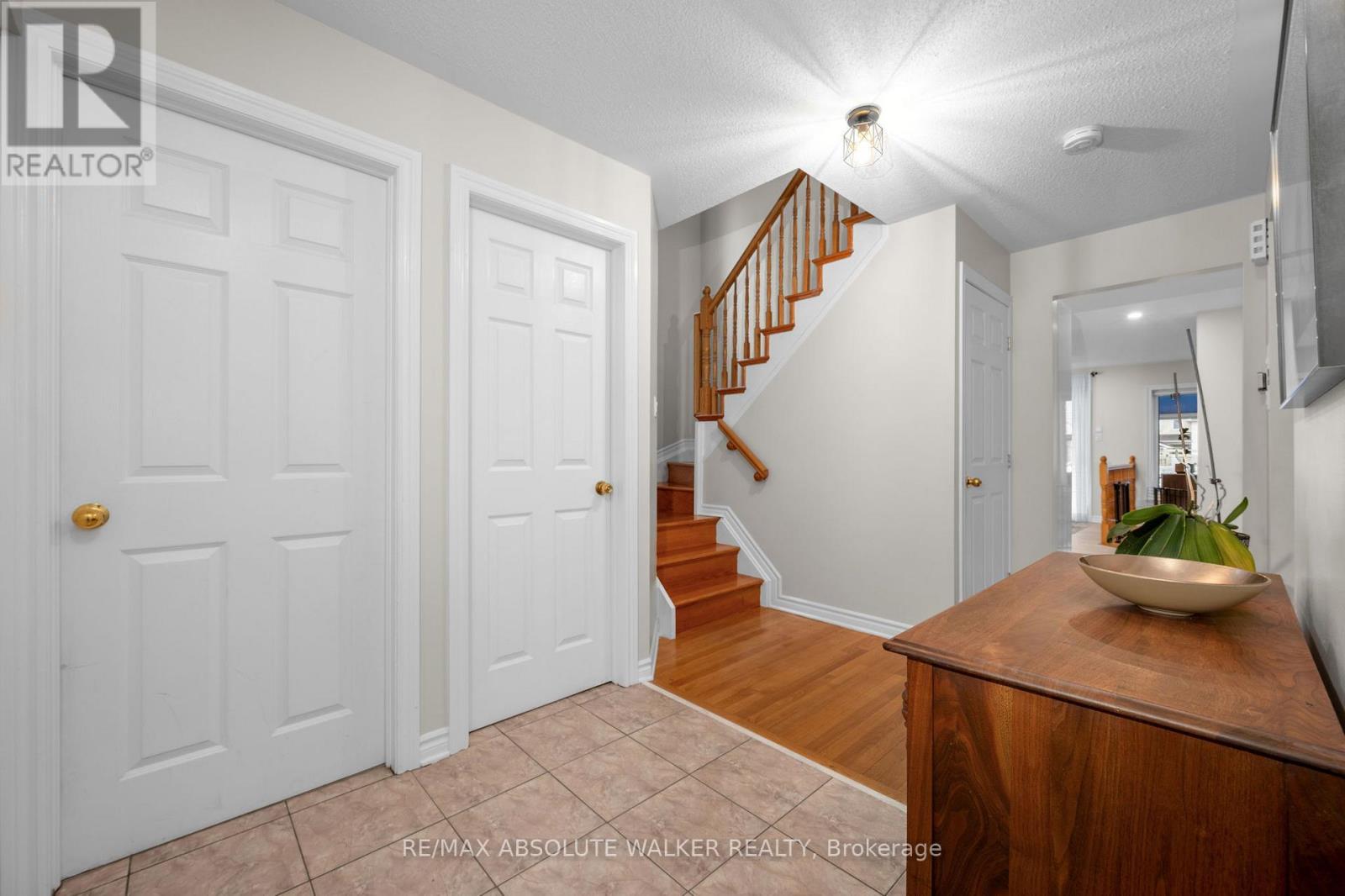 1641 Frenette Street, Ottawa, Ontario  K4A 5B7 - Photo 5 - X13001064