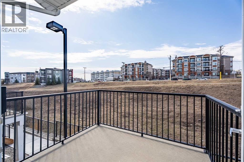 1405 Sage Hill Grove Nw, Calgary, Alberta  T3R 2A1 - Photo 5 - A2304486