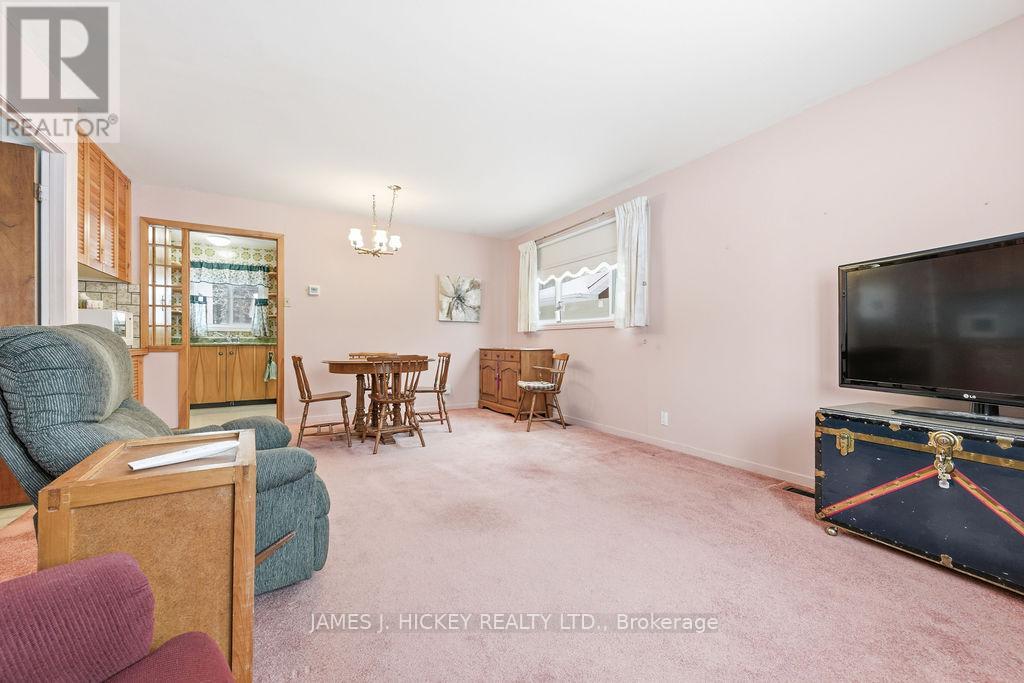 94 Glendale Avenue, Deep River, Ontario  K0J 1P0 - Photo 14 - X12652092
