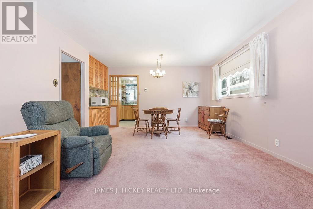 94 Glendale Avenue, Deep River, Ontario  K0J 1P0 - Photo 15 - X12652092