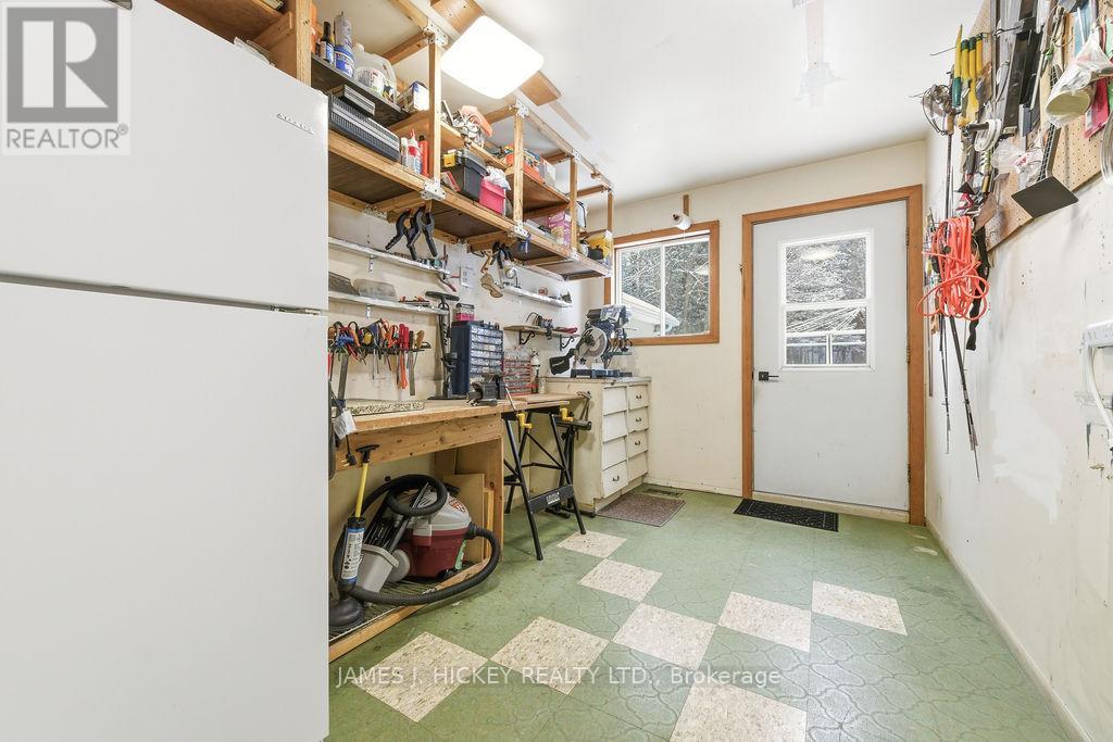 94 Glendale Avenue, Deep River, Ontario  K0J 1P0 - Photo 36 - X12652092
