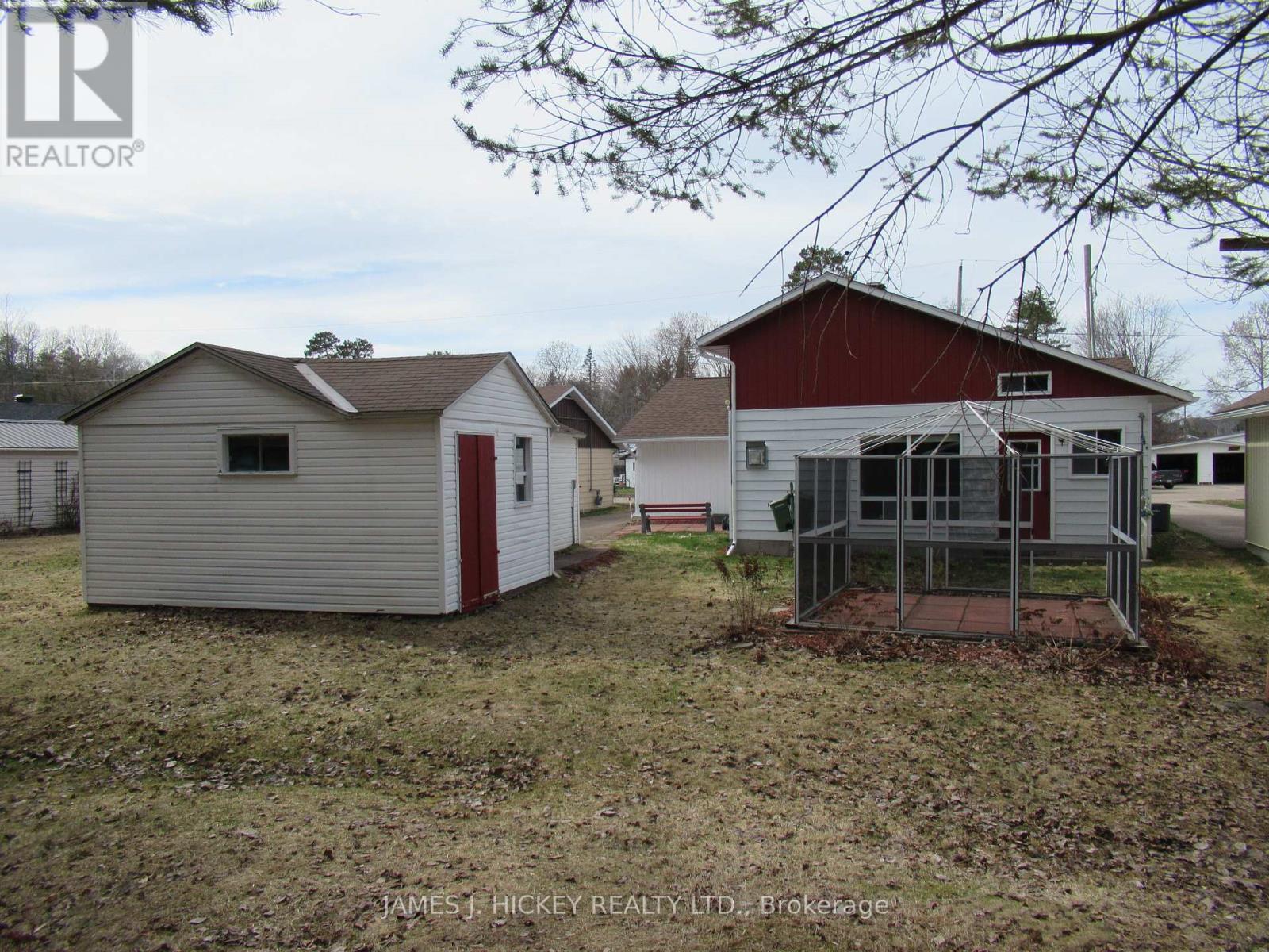 94 Glendale Avenue, Deep River, Ontario  K0J 1P0 - Photo 38 - X12652092