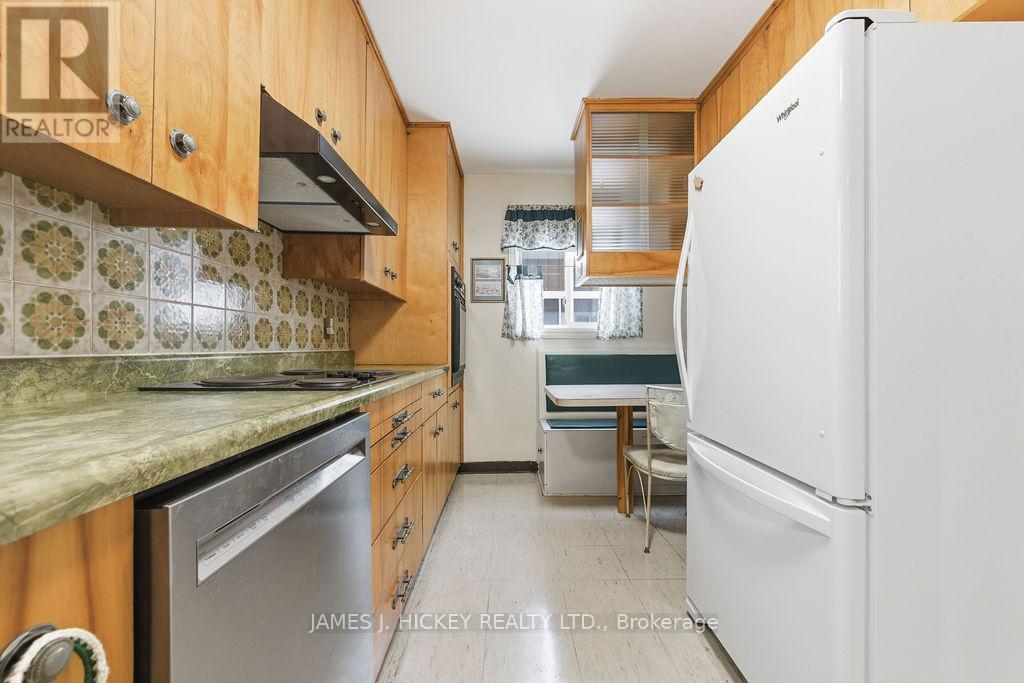 94 Glendale Avenue, Deep River, Ontario  K0J 1P0 - Photo 8 - X12652092