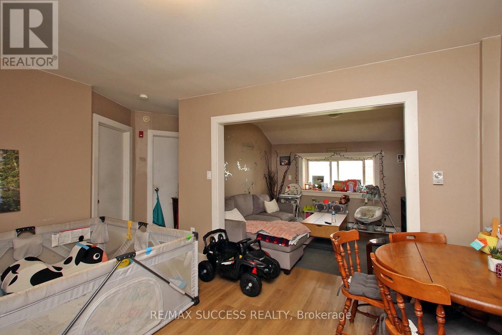 22 & 24 River Street, Thorold, Ontario  L0S 1K0 - Photo 25 - X13002648